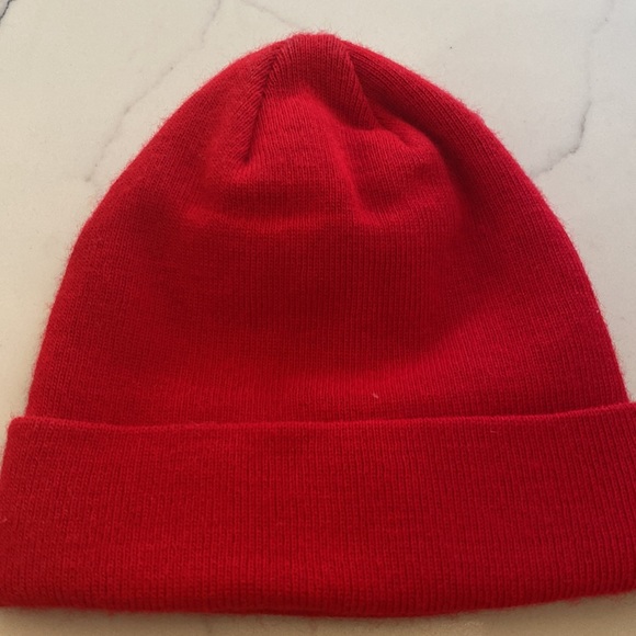 Red Givenchy Beanie hat - Picture 2 of 3